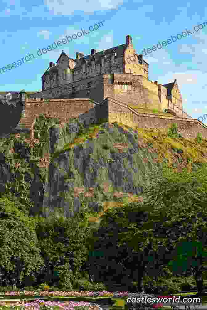 Edinburgh Castle, A Symbol Of Scottish Pride Bothwell Castle: Stronghold Of The Murrays And Douglases (Scottish Castles Guides)